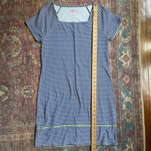 Women’s Small Vineyard Vines Striped Blue and White Dress with Green crochet - Picture 4 of 8